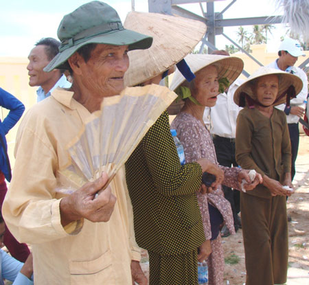 Niềm[-]vui[-]tr&ecirc;n[-]đảo[-]kh&aacute;t